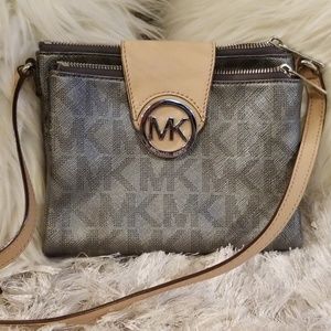 Michael Kors Crossbody